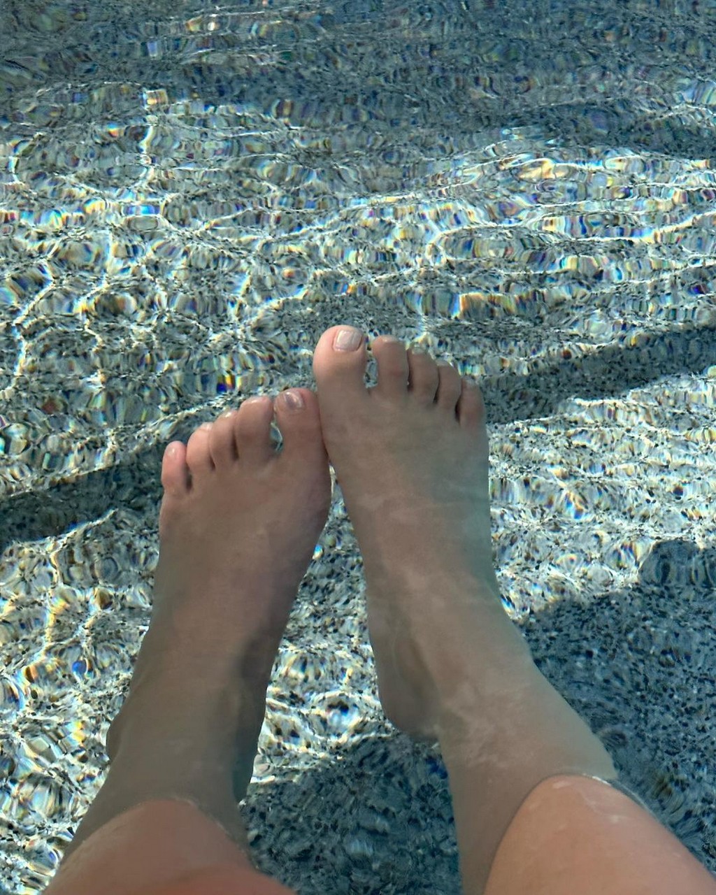 Jennie Feet